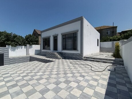 3 otaqlı həyət evi/bağ evi - Novxanı q. - 100 m²