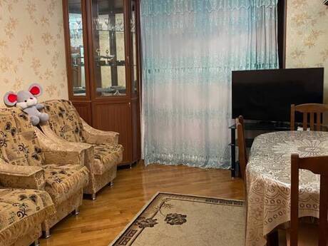 3 otaqlı köhnə tikili - Böyükşor q. - 50 m²