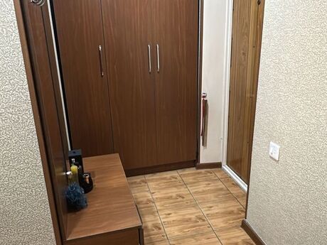 2 otaqlı köhnə tikili - Elmlər Akademiyası m. - 50 m²