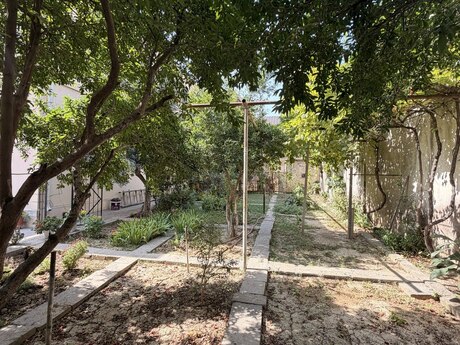 6 otaqlı həyət evi, 240 m², Biləcəri: 235 000 ₼ 2