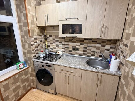 1 otaq · 40 m² · 5/5 mərtəbə, Qara Qarayev
