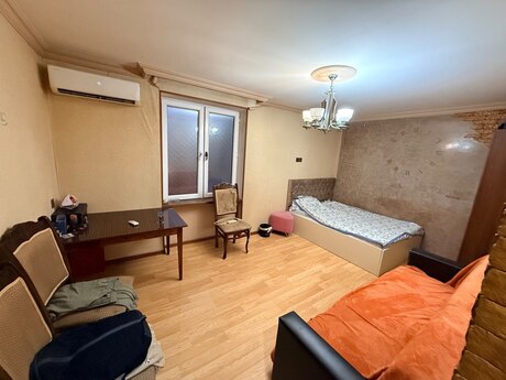 Qara Qarayevdə 1 otaqlı köhnə tikili mənzil kirayə verilir, 40 m², 500 AZN/ay, şəkil 5 / 10