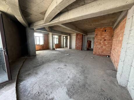 4 otaqlı yeni tikili - Elmlər Akademiyası m. - 200 m²