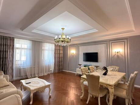 4 otaqlı mənzil, 185 m², Main MTK: 380 000 ₼ 3