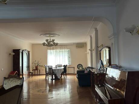 Elan №6291615 - Bakı, Elmlər Akademiyası m., 5 otaqlı, 285 m², 2/9 mərtəbə