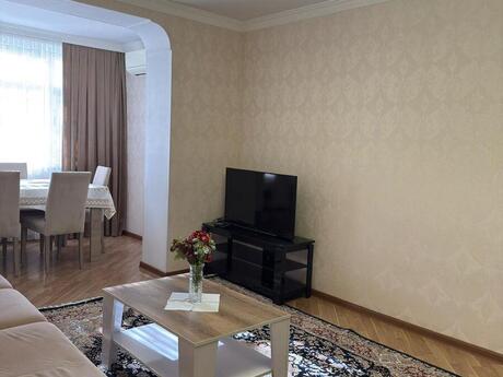 3-room apartment for rent, 90 m², Elmlər Akademiyası: 999 ₼/mo 5