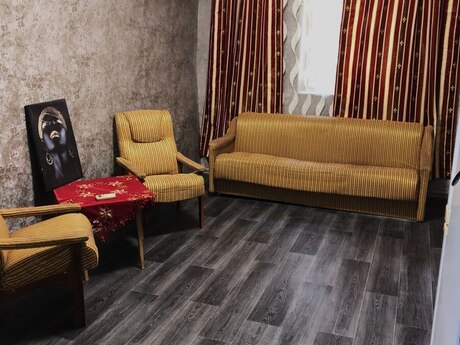 Elan №6291690 - Bakı, Sahil m., 2 otaqlı, 50 m², 1/3 mərtəbə