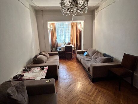 3 otaqlı mənzil, 90 m², 9-cu mikrorayon: 240 000 ₼ 2