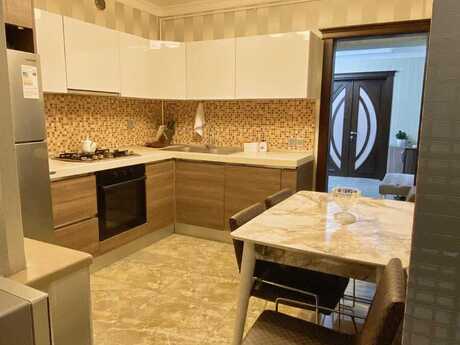 Elan №6292045 - Bakı, Elmlər Akademiyası m., 3 otaqlı, 100 m², 5/9 mərtəbə