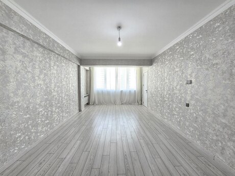 3 otaqlı köhnə tikili - İnşaatçılar m. - 75 m²