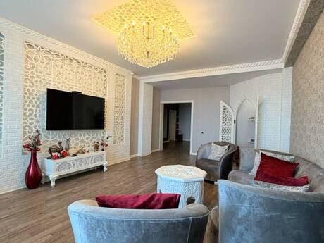 4-комнатная квартира, 219 м², Şah İsmayıl Xətai: 600 000 ₼ 2