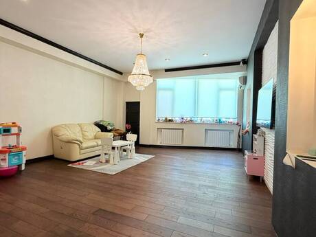 Elan №6292629 - Bakı, Şah İsmayıl Xətai m., 4 otaqlı, 219 m², 17/18 mərtəbə