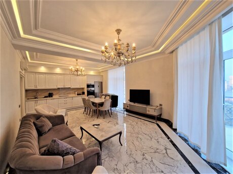 Elan №6292594 - Bakı, Ağ şəhər q., 4 otaqlı, 170 m², 6/7 mərtəbə