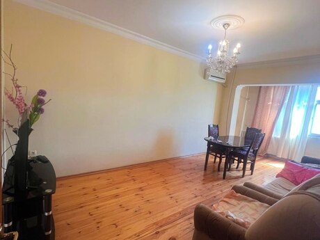 3 otaqlı köhnə tikili - Əhmədli m. - 80 m²