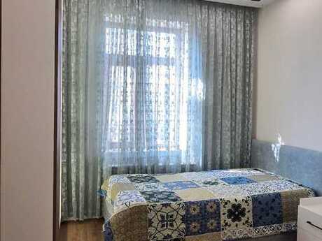 Аренда: 4-комнатная квартира, 220 м², Elmlər Akademiyası: 2 000 ₼/мес 5