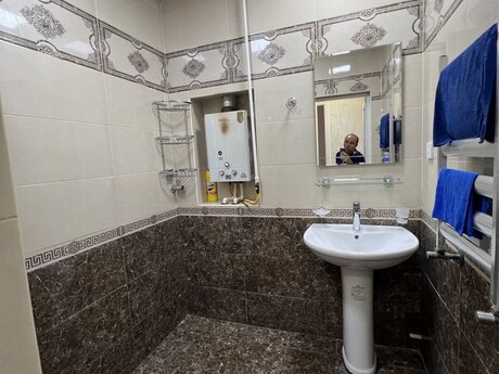 3-комн. вторичка - м. Кара Караев - 80 м²