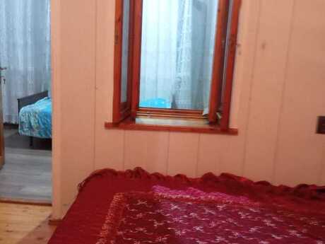 7 otaqlı həyət evi/bağ evi - Əhmədli m. - 120 m²