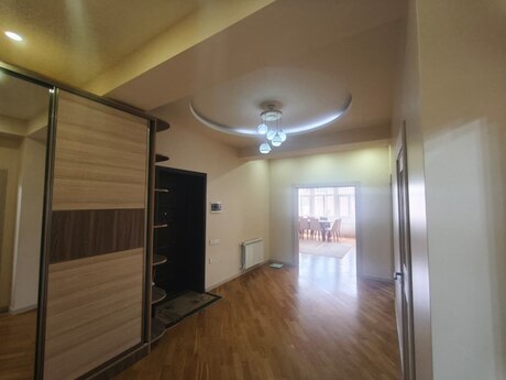 Elan №6293055 - Bakı, Şah İsmayıl Xətai m., 3 otaqlı, 137 m², 2/15 mərtəbə
