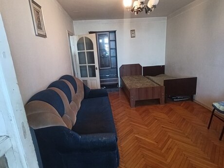 Elan №6293113 - Bakı, İnşaatçılar m., 2 otaqlı, 40 m², 4/5 mərtəbə