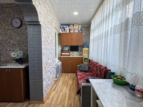 4 otaqlı köhnə tikili - Azadlıq Prospekti m. - 100 m²