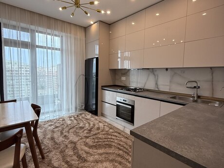 3 otaqlı yeni tikili - 8 Noyabr m. - 104 m²