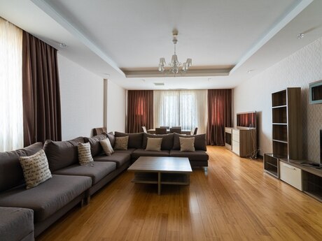 Kirayə 3 otaqlı mənzil, 150 m², Nərimanov: 3 600 ₼/ay 2