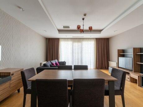 Kirayə 2 otaqlı mənzil, 90 m², Nərimanov: 2 000 ₼/ay 3