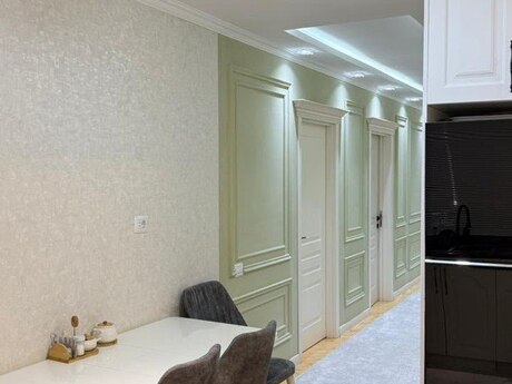 4 otaqlı köhnə tikili - Bakıxanov q. - 150 m²