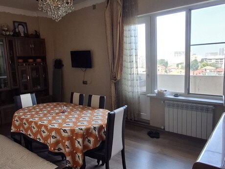 4-room apartment, 100 m², 8-ci mikrorayon: 280 000 ₼ 2