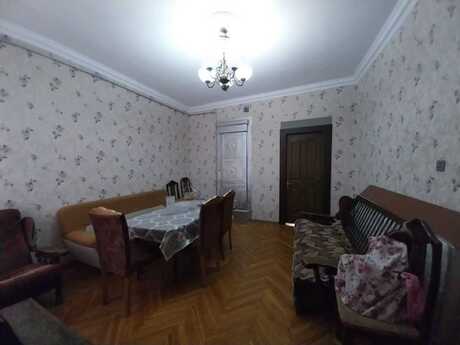 Объявление №6293634 - Баку, м. 28 мая, 2-комн., 60 м², 3/3 этаж