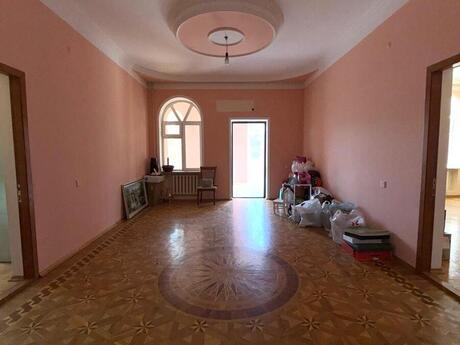 8-комн. офис - пос. Бадамдар - 450 м²
