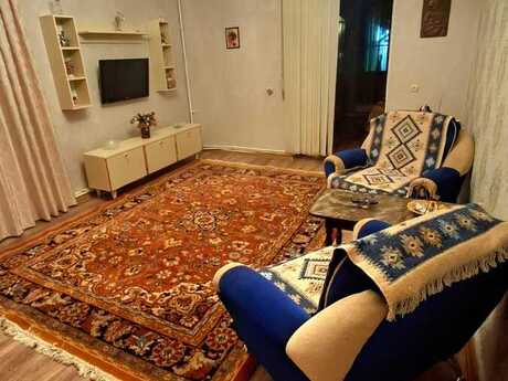 2 otaqlı köhnə tikili - Şah İsmayıl Xətai m. - 60 m²