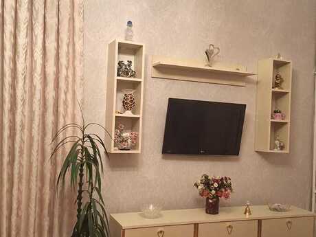 2 otaqlı köhnə tikili - Şah İsmayıl Xətai m. - 60 m²