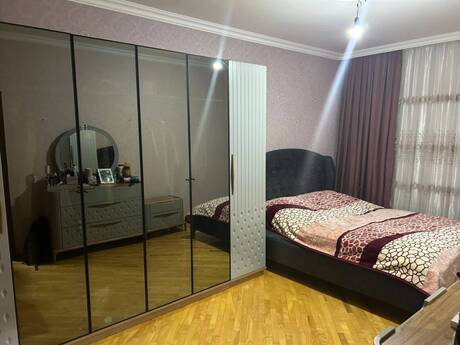 4 otaqlı köhnə tikili - 9-cu mikrorayon q. - 100 m²