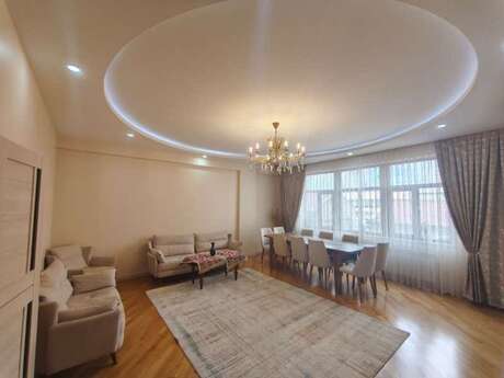 Elan №6293681 - Bakı, Şah İsmayıl Xətai m., 3 otaqlı, 137 m², 2/15 mərtəbə