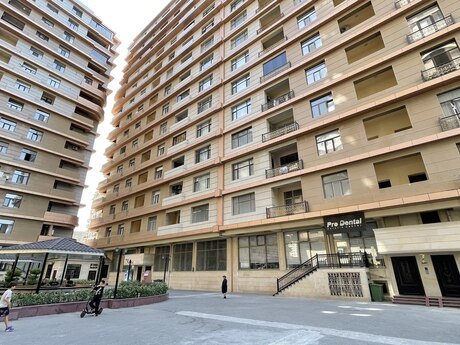 4-room apartment, 247 m², 28 May: 800 000 ₼ 2