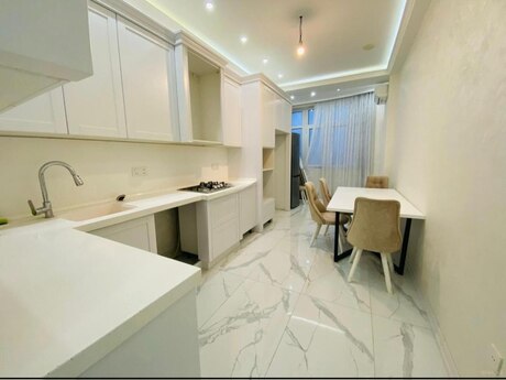 3 otaqlı mənzil, 130 m², İnşaatçılar: 306 000 ₼ 4