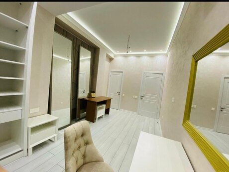 3 otaqlı mənzil, 130 m², İnşaatçılar: 306 000 ₼ 3