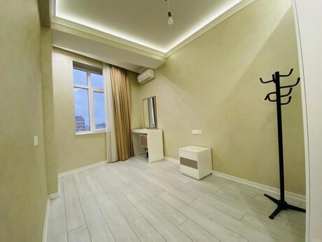 3 otaqlı mənzil, 130 m², İnşaatçılar: 306 000 ₼ 5