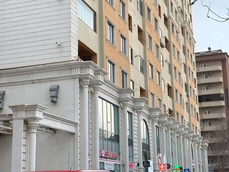 Объявление №6293865 - Баку, м. Элмляр Академиясы, 3-комн., 123 м², 10/17 этаж
