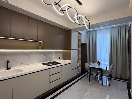 Kirayə 3 otaqlı mənzil, 118 m², Ağ şəhər: 1 800 ₼/ay 2