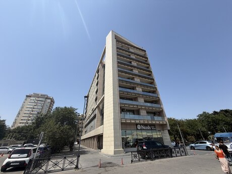 Объявление №6293968 - Баку, м. Гянджлик, 3-комн., 106 м², 2/9 этаж