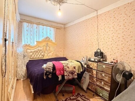 3 otaqlı köhnə tikili - Bakıxanov q. - 80 m²
