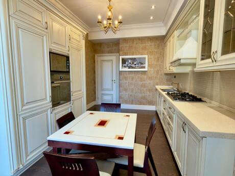 4-комнатная квартира, 175 м², Sahil: 920 000 ₼ 5