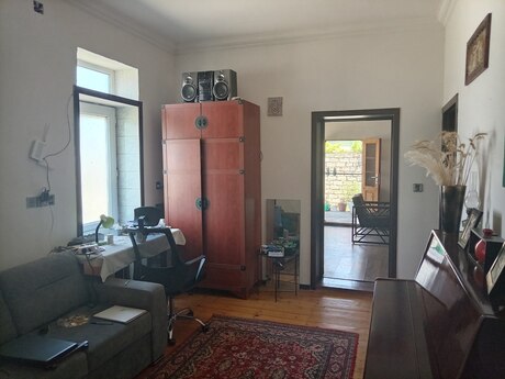 4 otaqlı həyət evi/bağ evi - Maştağa q. - 150 m²