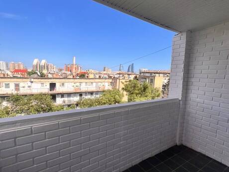 Elmlər Akademiyasında 3 otaqlı köhnə tikili mənzil satılır, 78 m², 195 000 AZN, şəkil 2 / 12