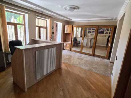 8-комн. офис - м. Азадлыг проспекти - 500 м²