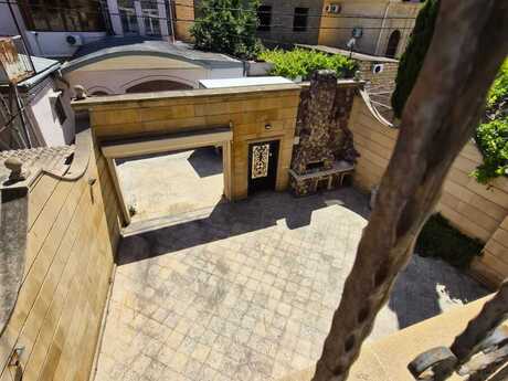 8-комн. офис - м. Азадлыг проспекти - 500 м²