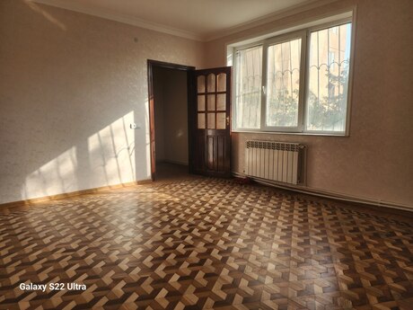 Qara Qarayevdə 2 otaqlı köhnə tikili mənzil satılır, 60 m², 160 000 AZN, şəkil 4 / 12