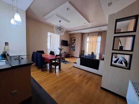 3 rooms · 164 m² · floor 5/15, Sahil